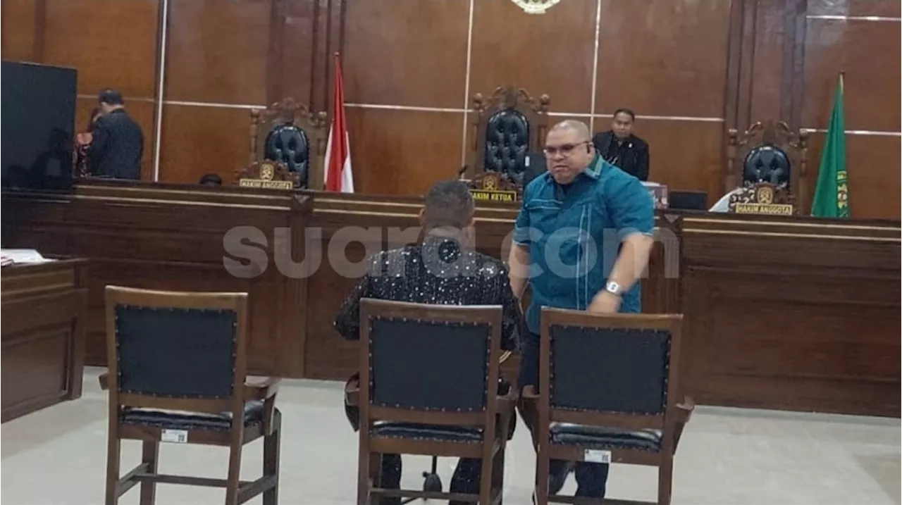 Razman Arif Nasution Mengamuk di Ruang Sidang, Tantang Penjara Usai Sidang Diskor