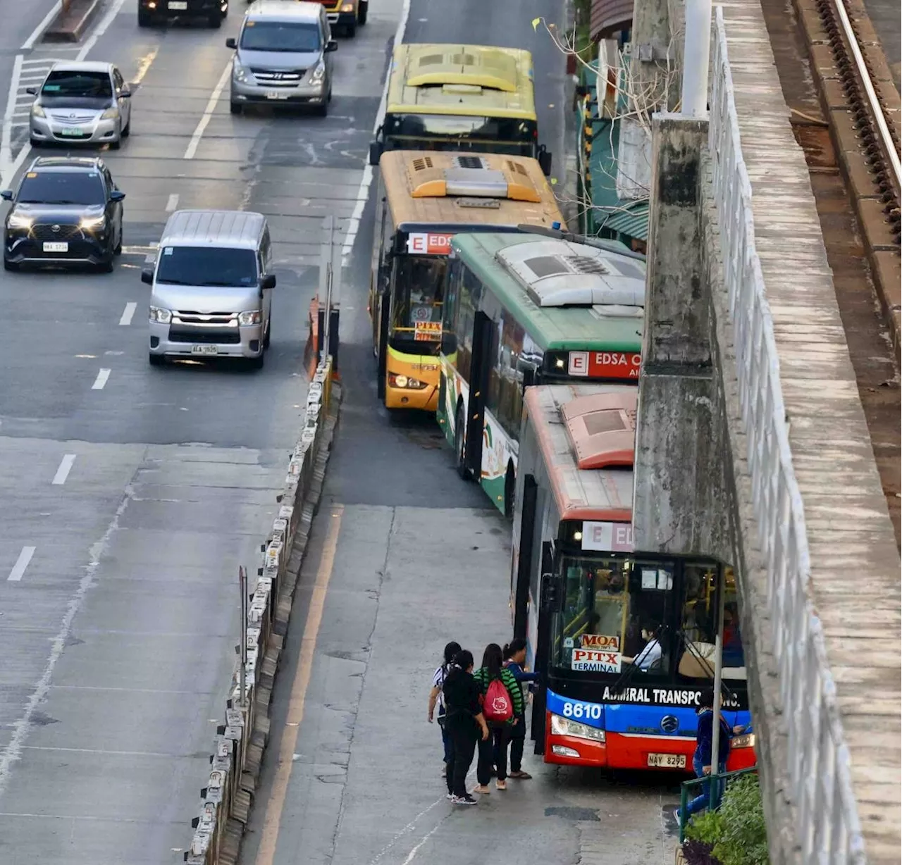 MMDA's Car-Centric Proposal to Remove EDSA Carousel Bus Lane Faces Strong Opposition