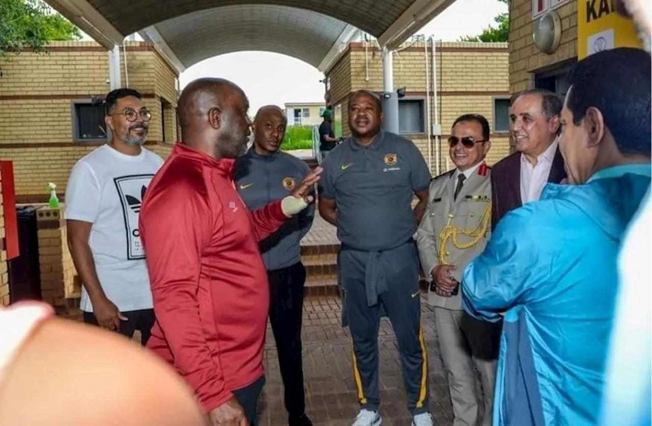 Mosimane's Return Fuels Speculation About Zwane's Future at Kaizer Chiefs