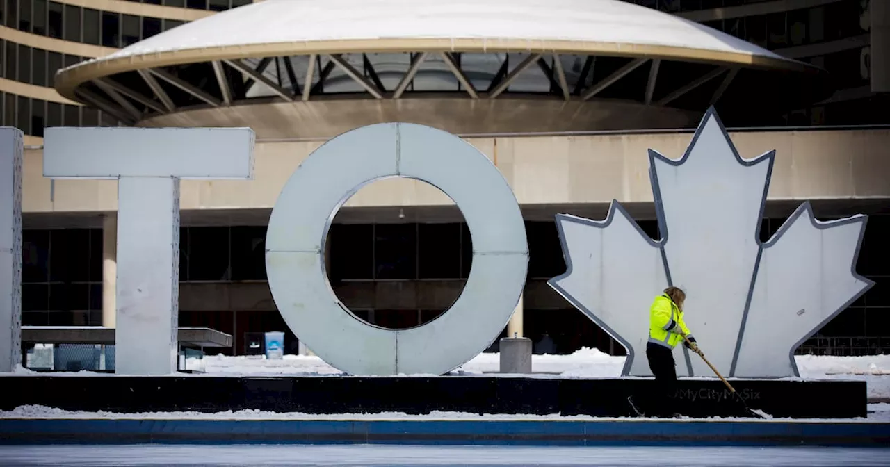 Toronto Braces for Heavy Snowfall This Weekend