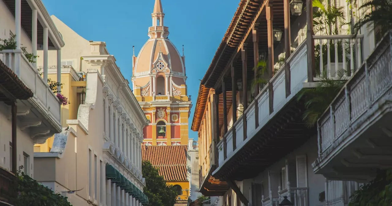 Descubre algunos de los monumentos que adornan el Centro Histórico de Cartagena