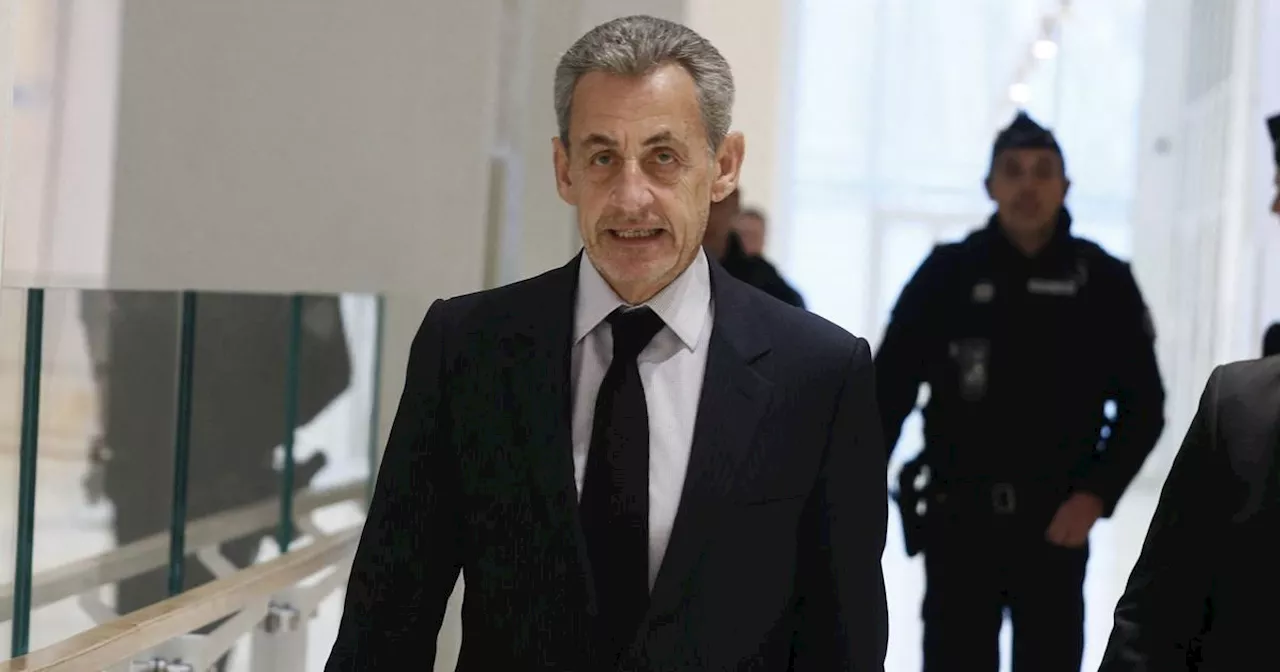 Nicolas Sarkozy porte un bracelet électronique après sa condamnation pour corruption