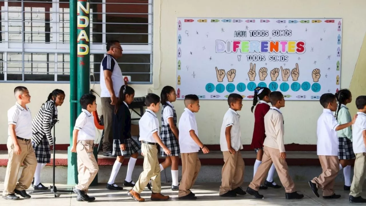 SEP 2025: ¿Se suspenderán las clases el 24 de febrero por el Día de la Bandera?