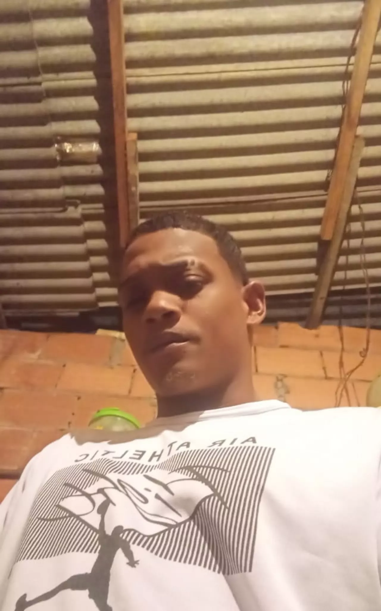 Jovem morre baleado durante ação da PM em Niterói: 'Já chegaram atirando'