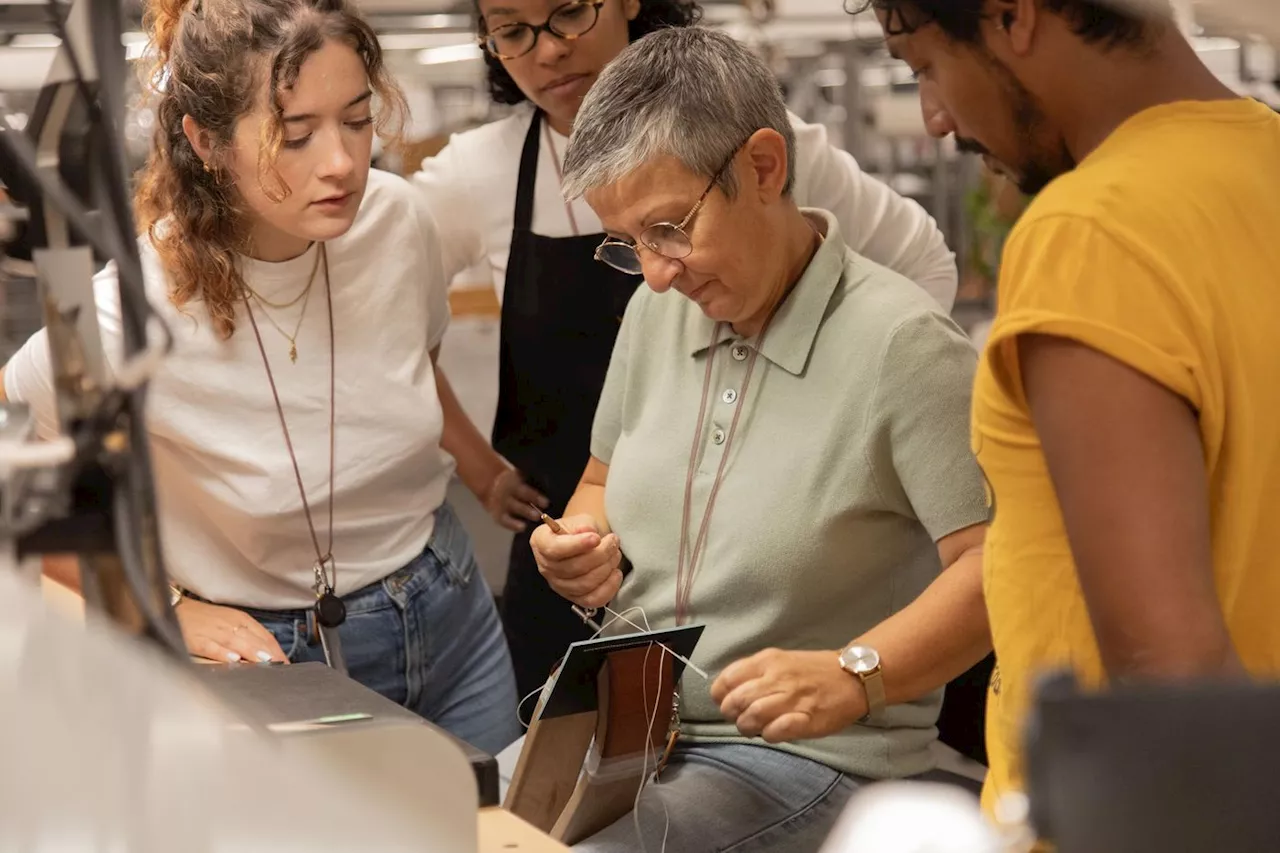 Hermès forme de nouveaux maroquiniers, souvent en reconversion professionnelle