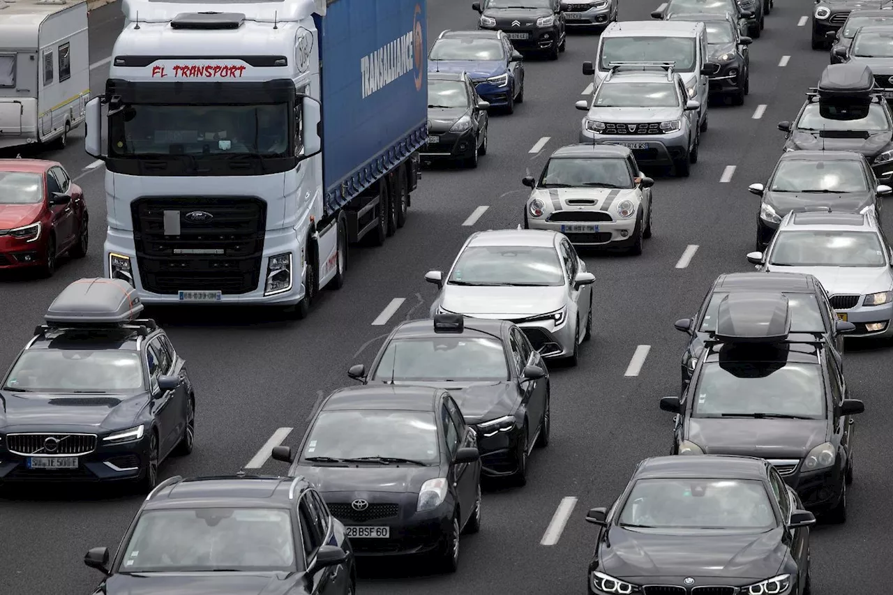 Vacances d'hiver: plus de 60 kms de bouchons vers les stations