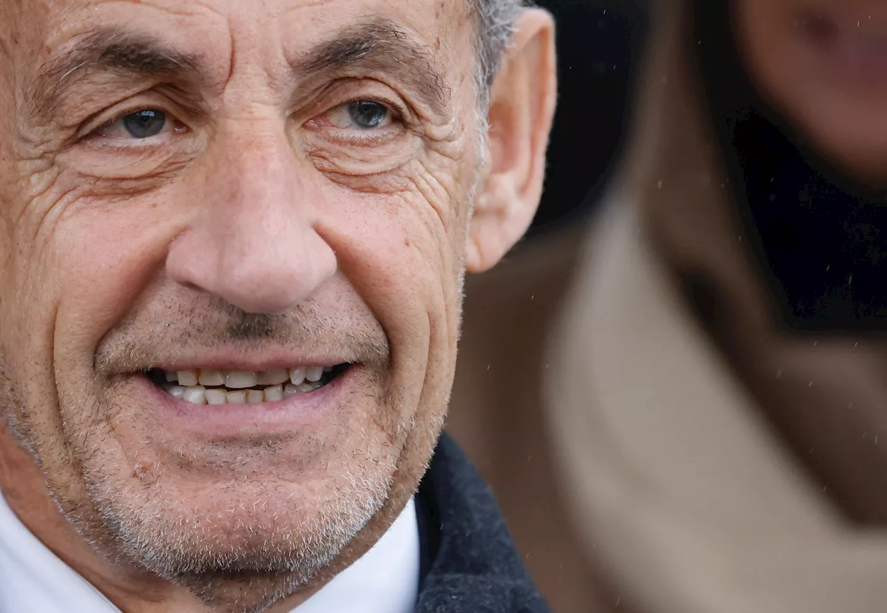 Sarkozy annonce 'renoncer à toute expression médiatique' et 'mettre entre parenthèses' ses activités publiques d'ex-président (sur X)