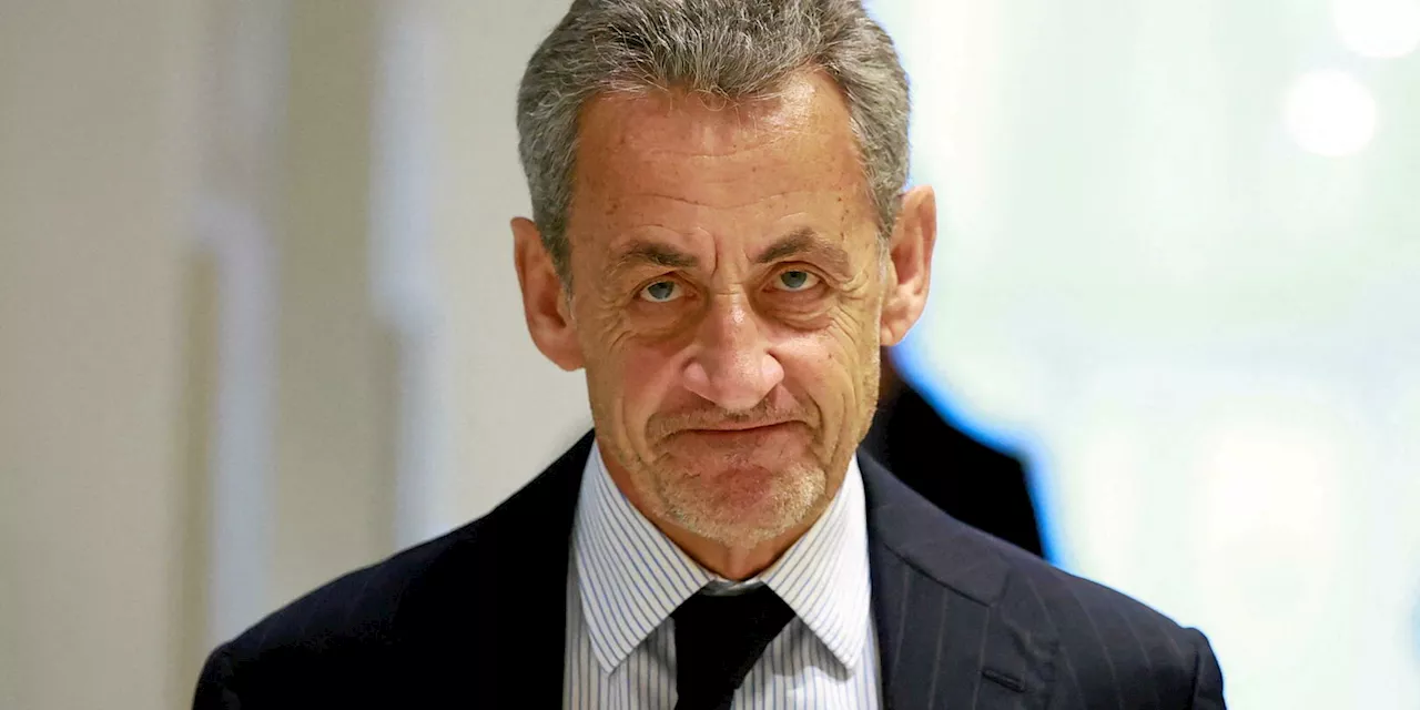 Condamné, Nicolas Sarkozy annonce mettre ses activités d'ancien président « entre parenthèses »