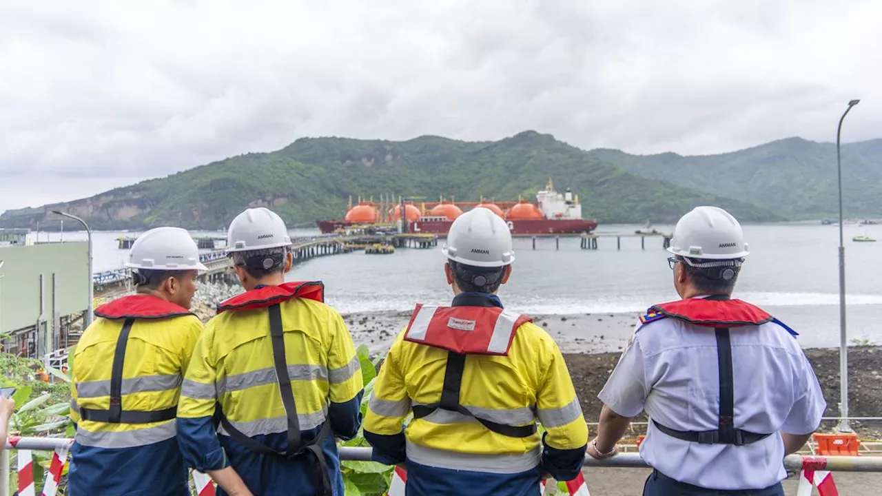 Kapal Tanker LNG Raksasa MT Lady Eva Berhasil Sandar, Amman Mineral Siapkan Pasokan Perdana