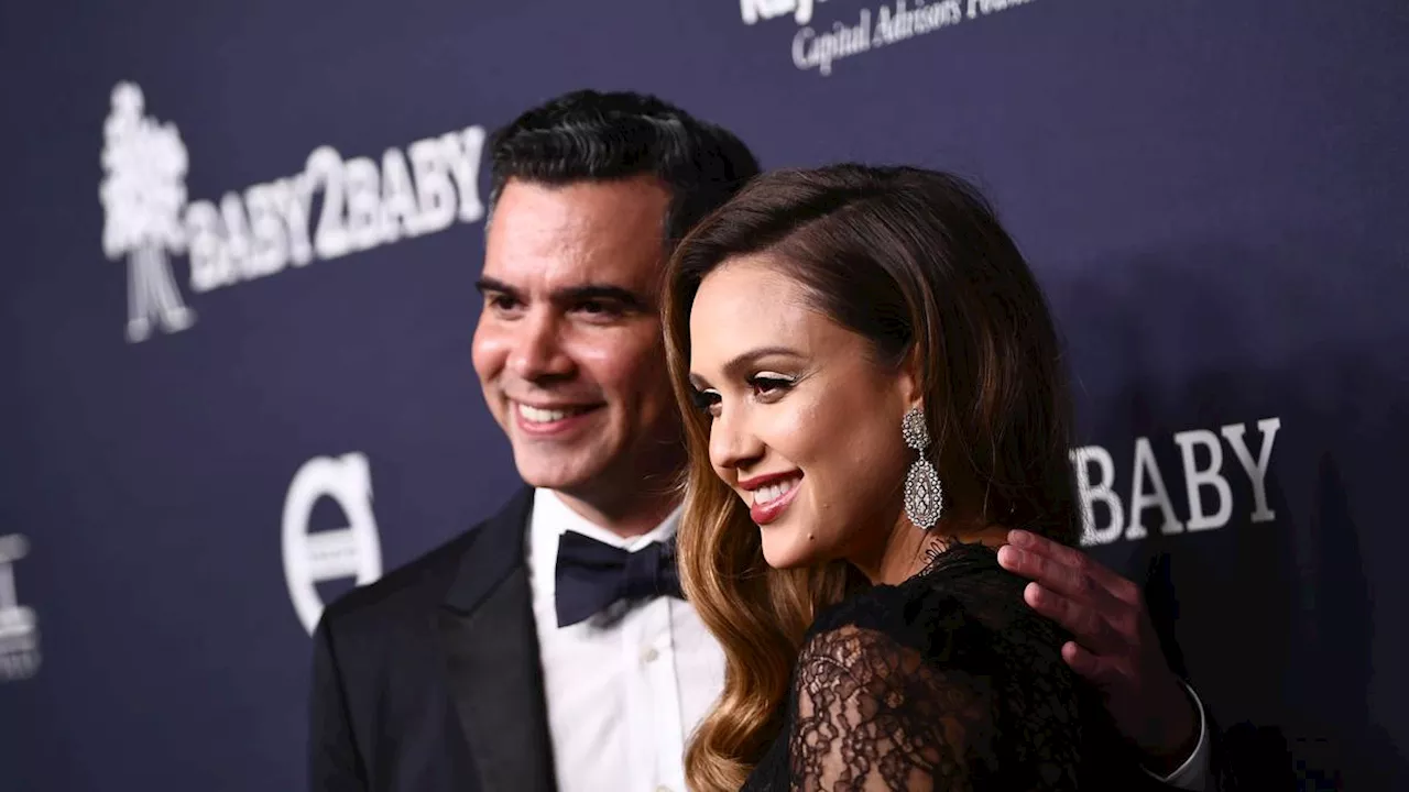 Mengenang Perjalanan Cinta Jessica Alba dan Cash Warren yang Cerai Setelah 16 Tahun Menikah