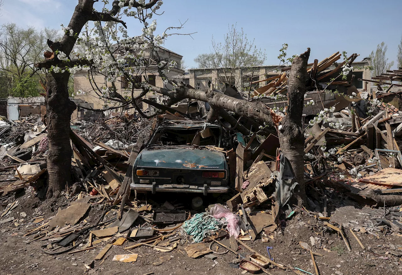 Ukraine Reportedly Strikes Russian Military Headquarters in Selydove, Killing Numerous Commanders