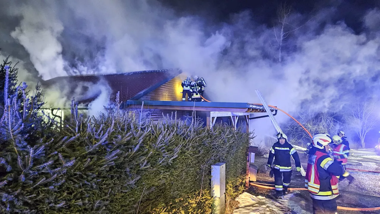 Karlstift: Garage und Wohnhaus in Brand, 120 Einsatzkräfte gefordert