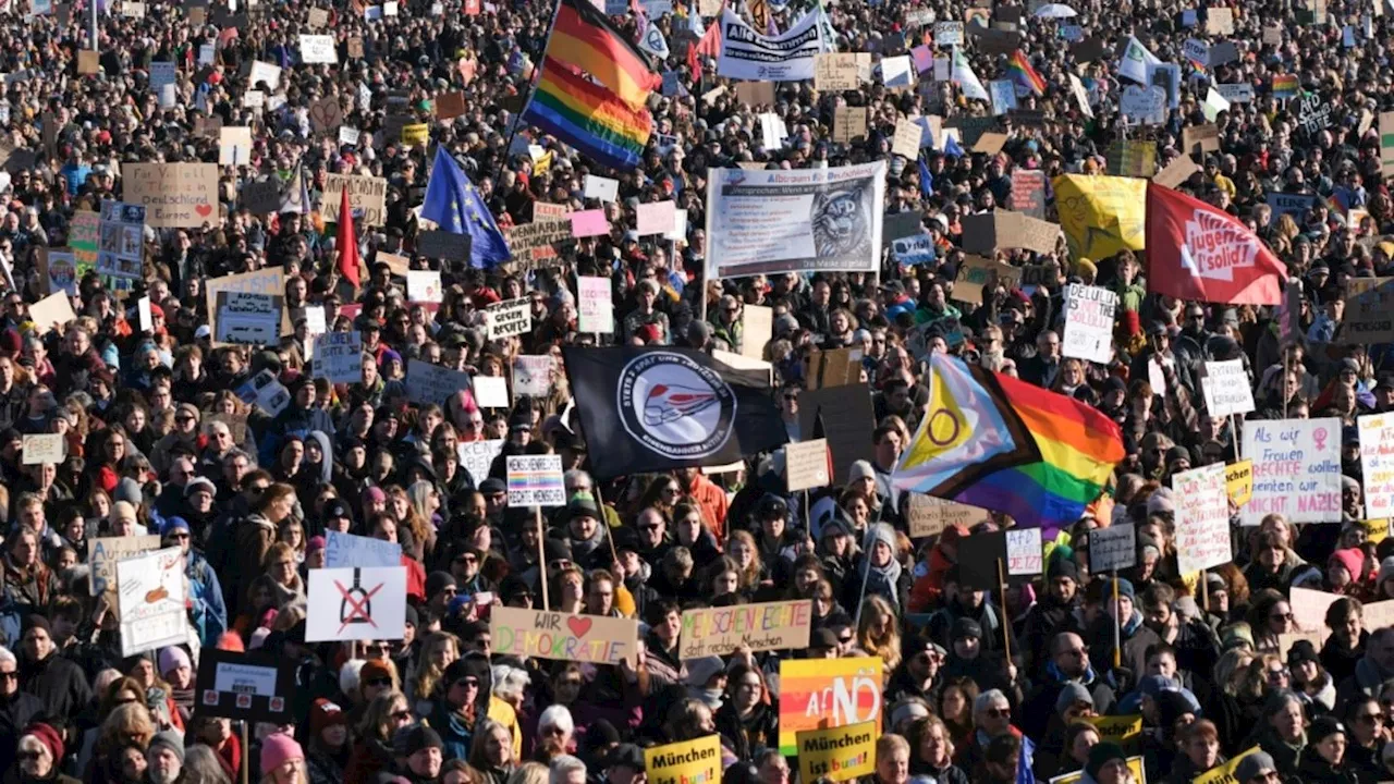 Bundesweit Kundgebungen gegen Rechts - Hunderttausende bei Demo in München