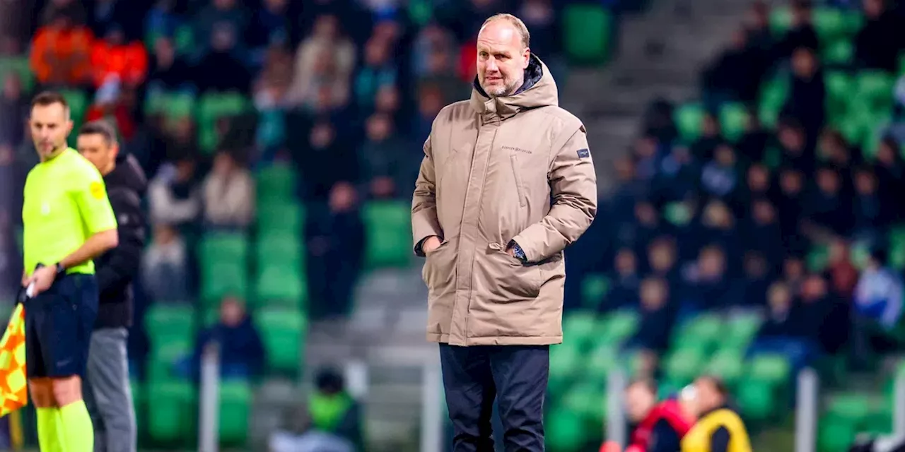 NEC Nijmegen-trainer Lukkien wil beroep aannemen tegen rode kaart Blokzijl