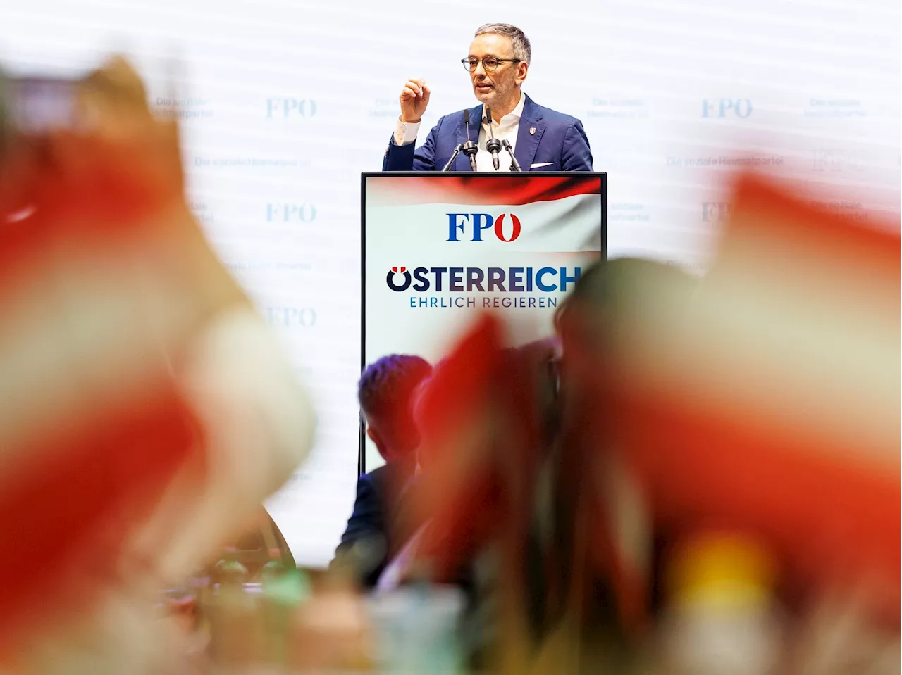 Rechtsextreme auf dem Vormarsch - FPÖ-Chef Kickl bei „Patrioten für Europa“-Gipfel in Madrid