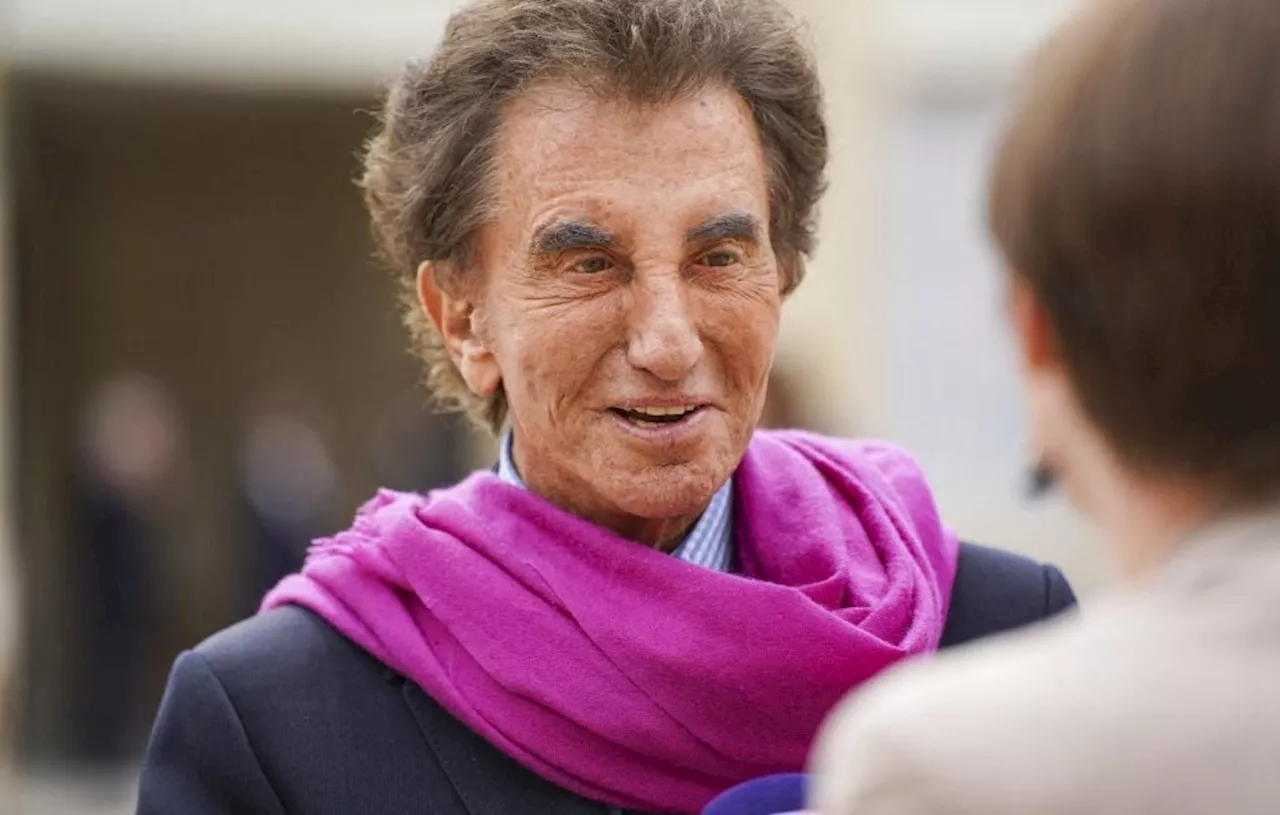 Jack Lang, bousculé lors d’un rassemblement contre la pédocriminalité, dépose plainte