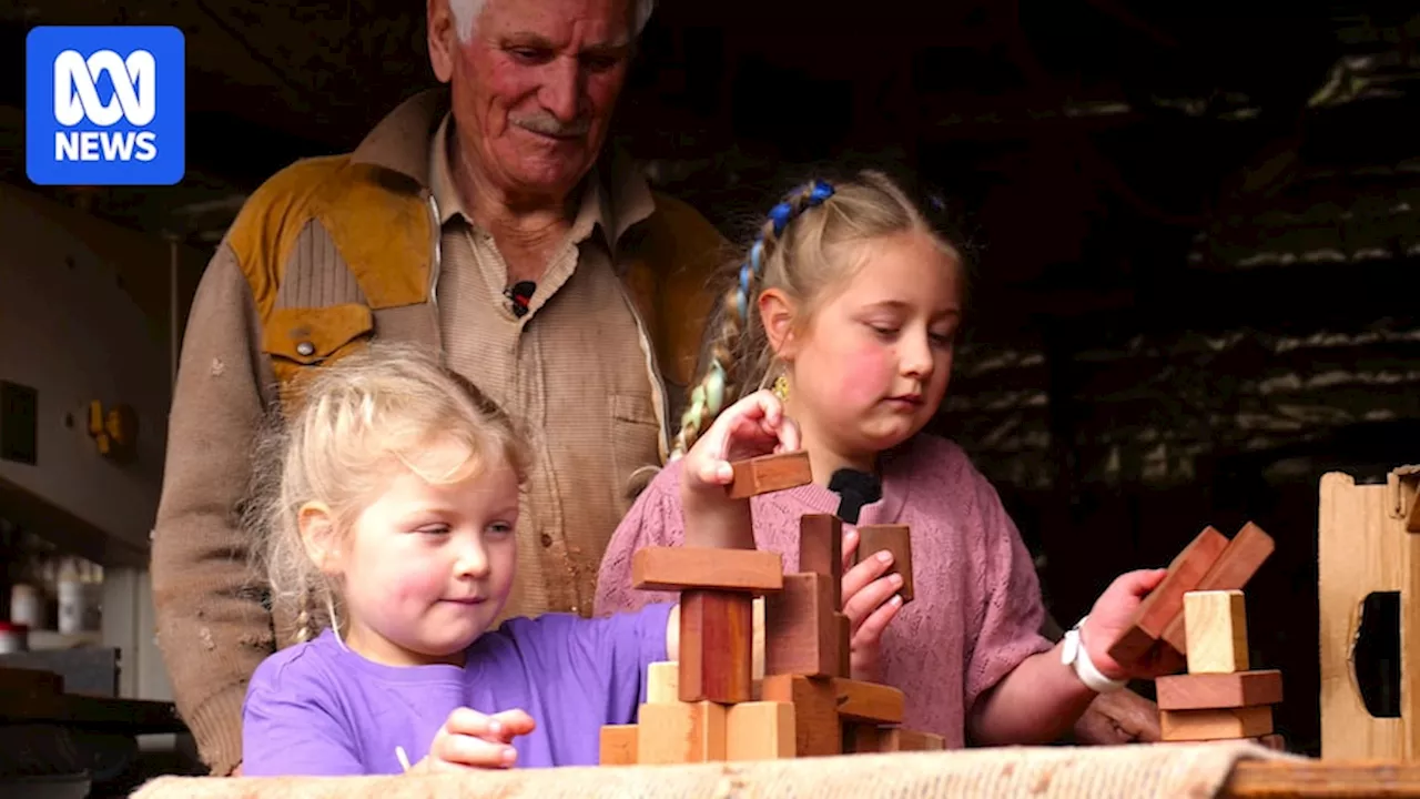 Carpenter fears trade may lost for future generations as WA timber supplies dry up