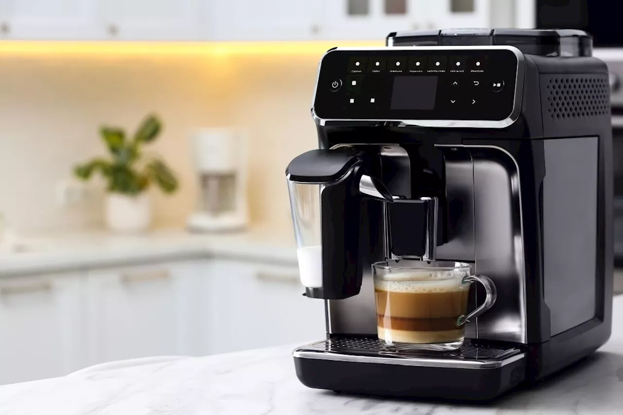 Krups Essential YY8135FD : La machine à café qui révolutionne votre quotidien