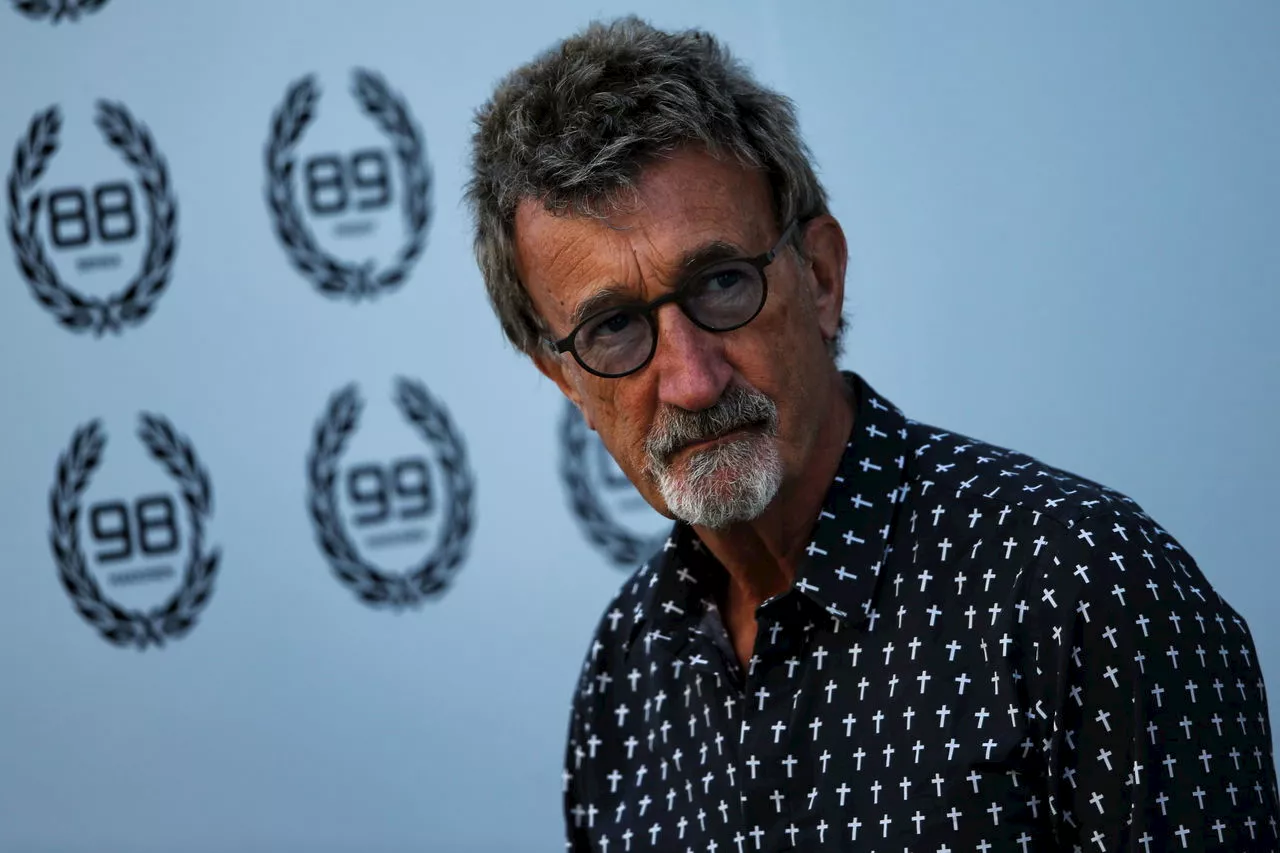 Eddie Jordan backtracks on criticism of Ferrari for signing Lewis Hamilton