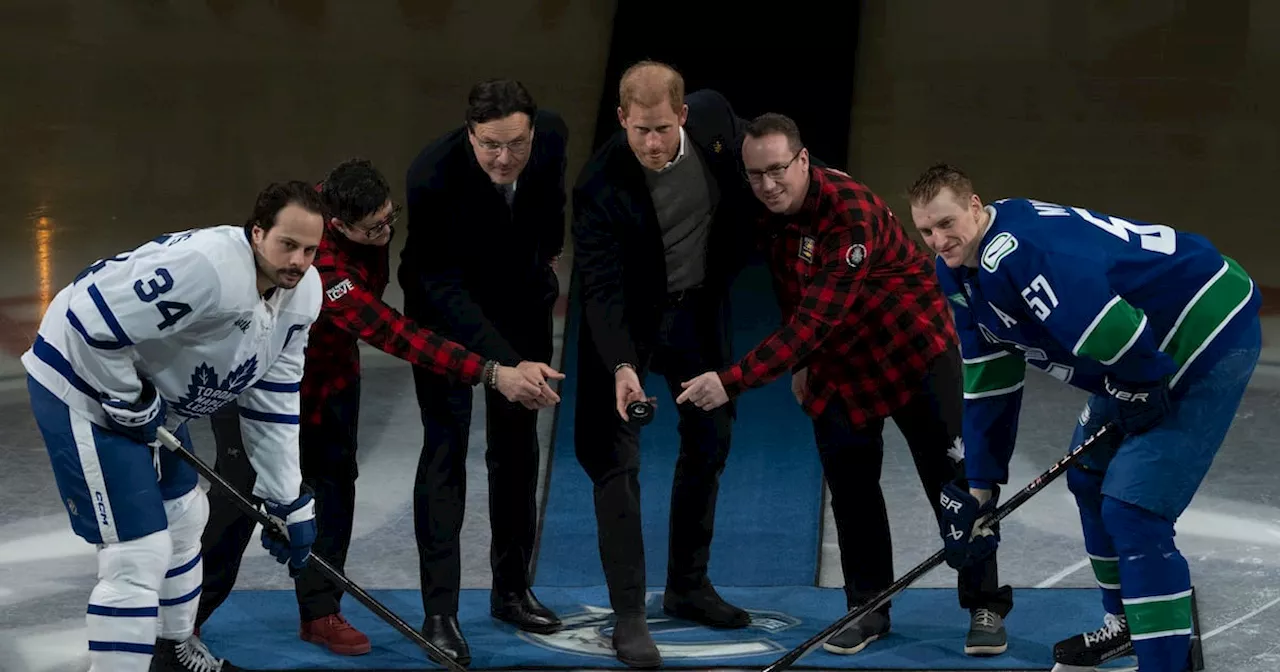 Prince Harry drops puck ahead of Toronto Maple Leafs-Vancouver Canucks game