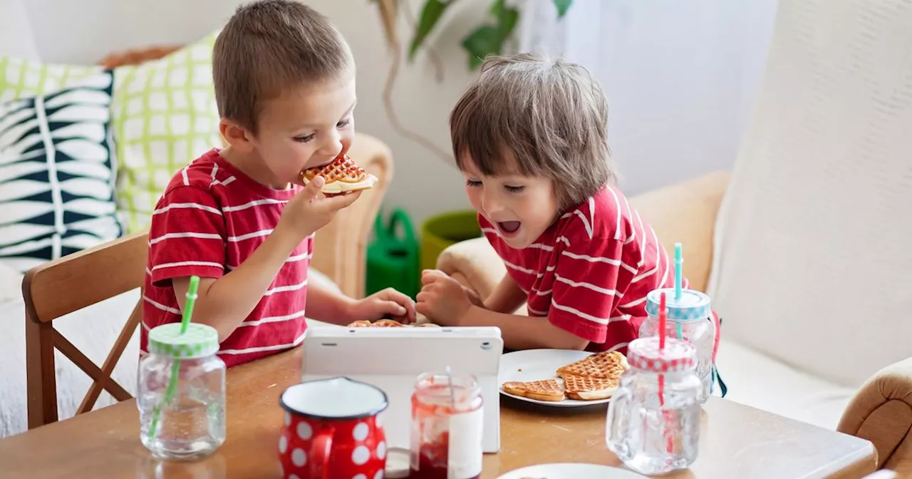 Mum's Healthy Date Bark Recipe Goes Viral