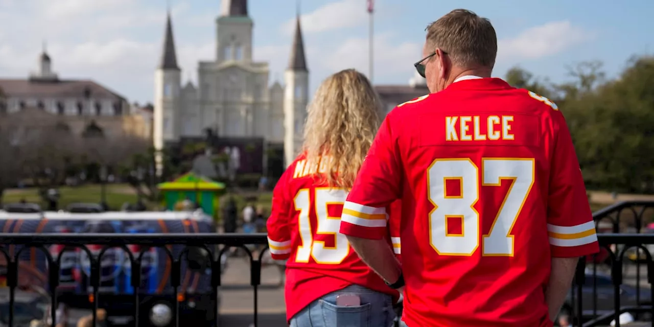 New Orleans Buzzes with Super Bowl LIX Excitement as Fans Flock to City