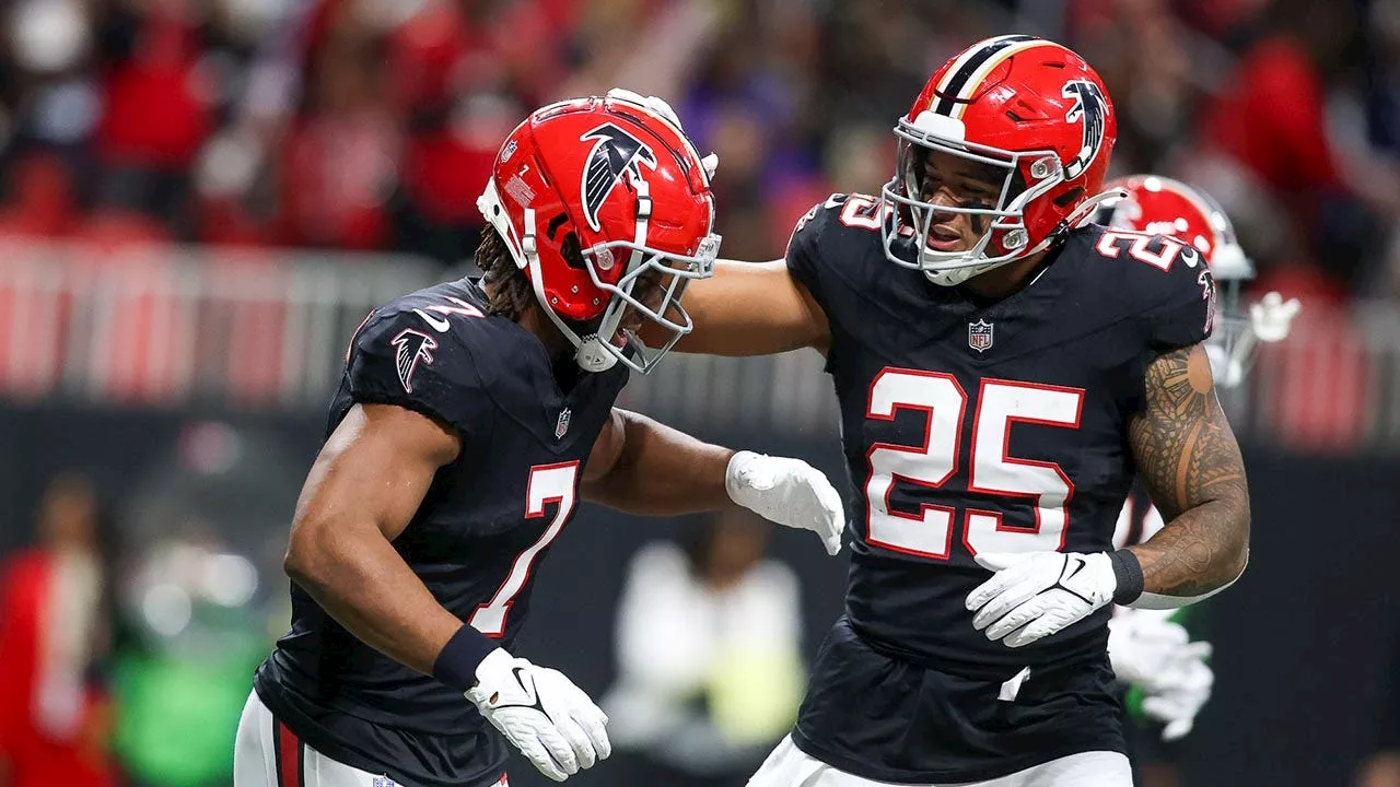 Falcons Running Backs Robinson and Allgeier: 'Bestest of Friends' on and off the Field