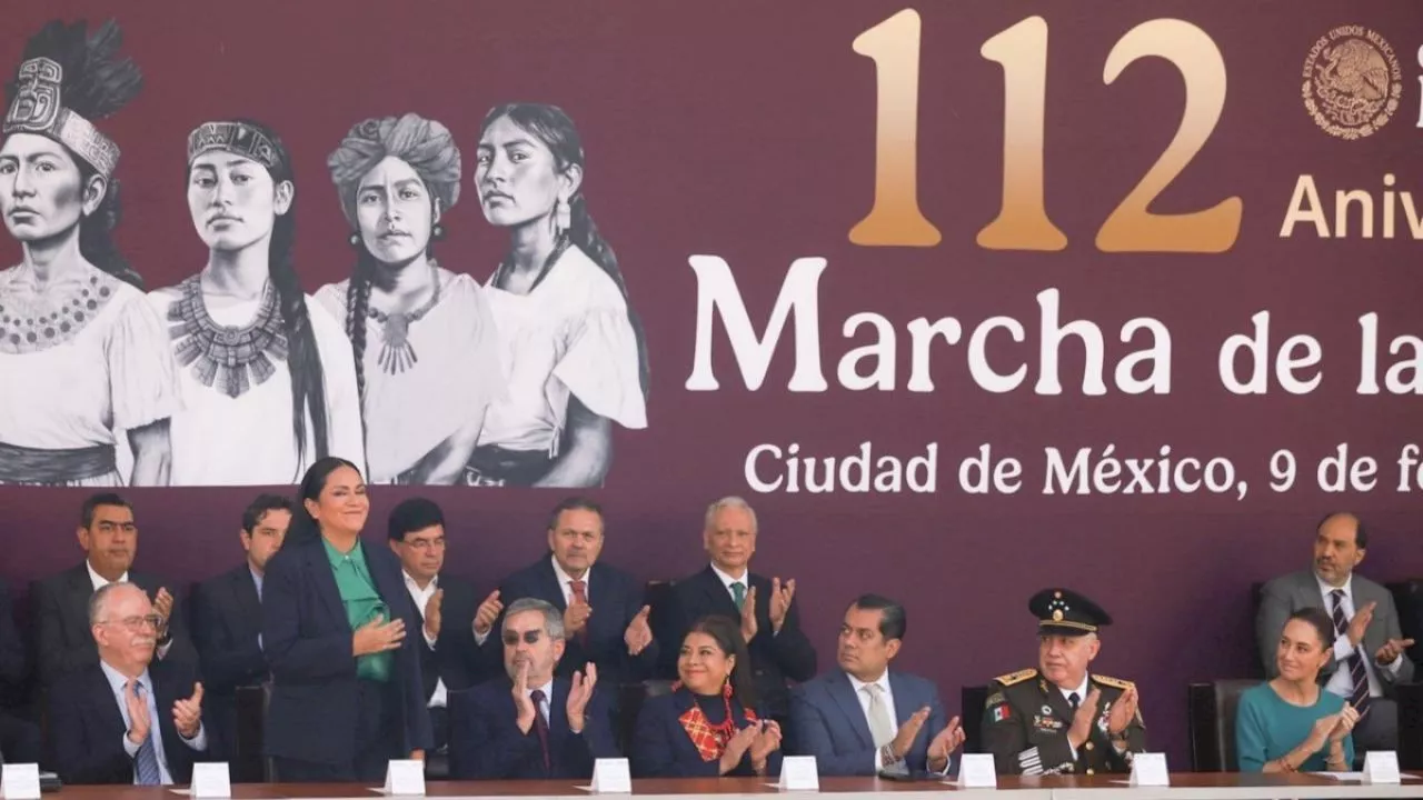 Ariadna Montiel destaca presencia femenina en el 112 Aniversario de la Marcha de la Lealtad