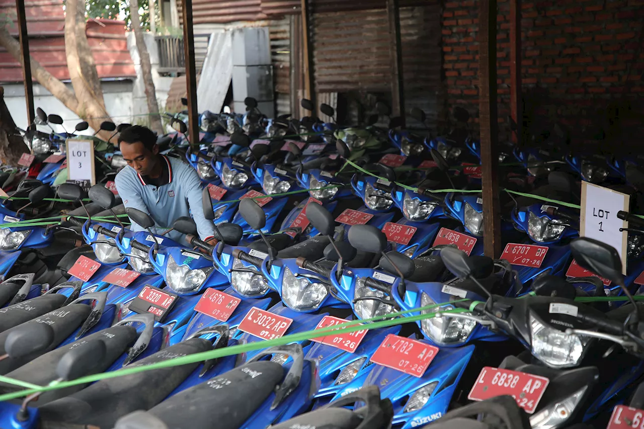 Lelang 74 Unit Kendaraan Dinas, Ada Mobil Rp 24 Juta