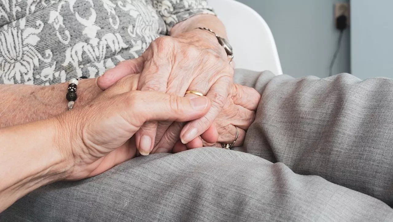 À 77 ans, Christian fait face à l'Alzheimer de son épouse