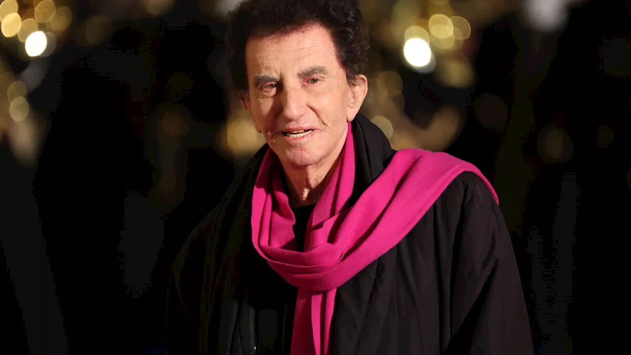 Jack Lang, pris à partie en marge d’un rassemblement contre la pédocriminalité, porte plainte