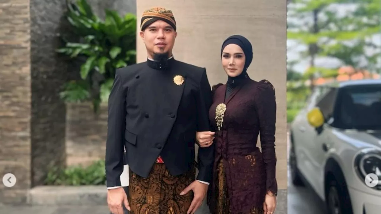 Hadiri Jumenengan Mangkunegara X di Solo Bareng Ahmad Dhani, Kebaya Mulan Jameela Jadi Sorotan