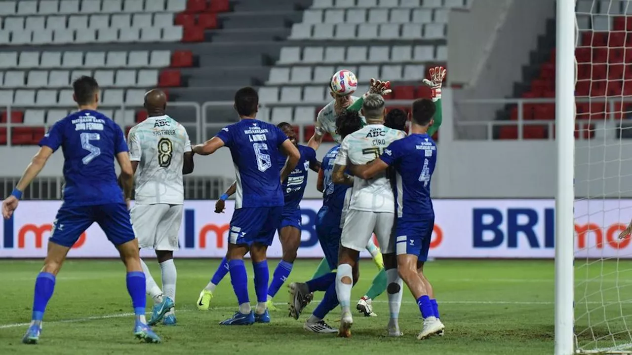 Persib Bandung Raih Kemenangan Atas PSIS Semarang Walau Bermain 10 Orang