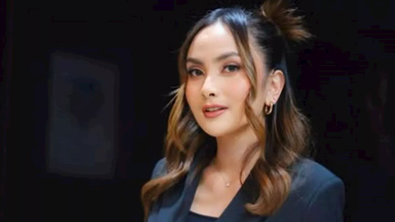 Regina Valeria Putri Ungkap Tantangan dan Inspirasi Menjadi Presenter Berita di Era Digital