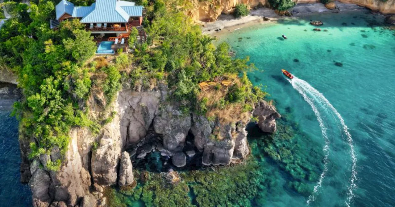 Seuls au monde : 9 adresses spectaculaires dans les îles pour fuir l’hiver