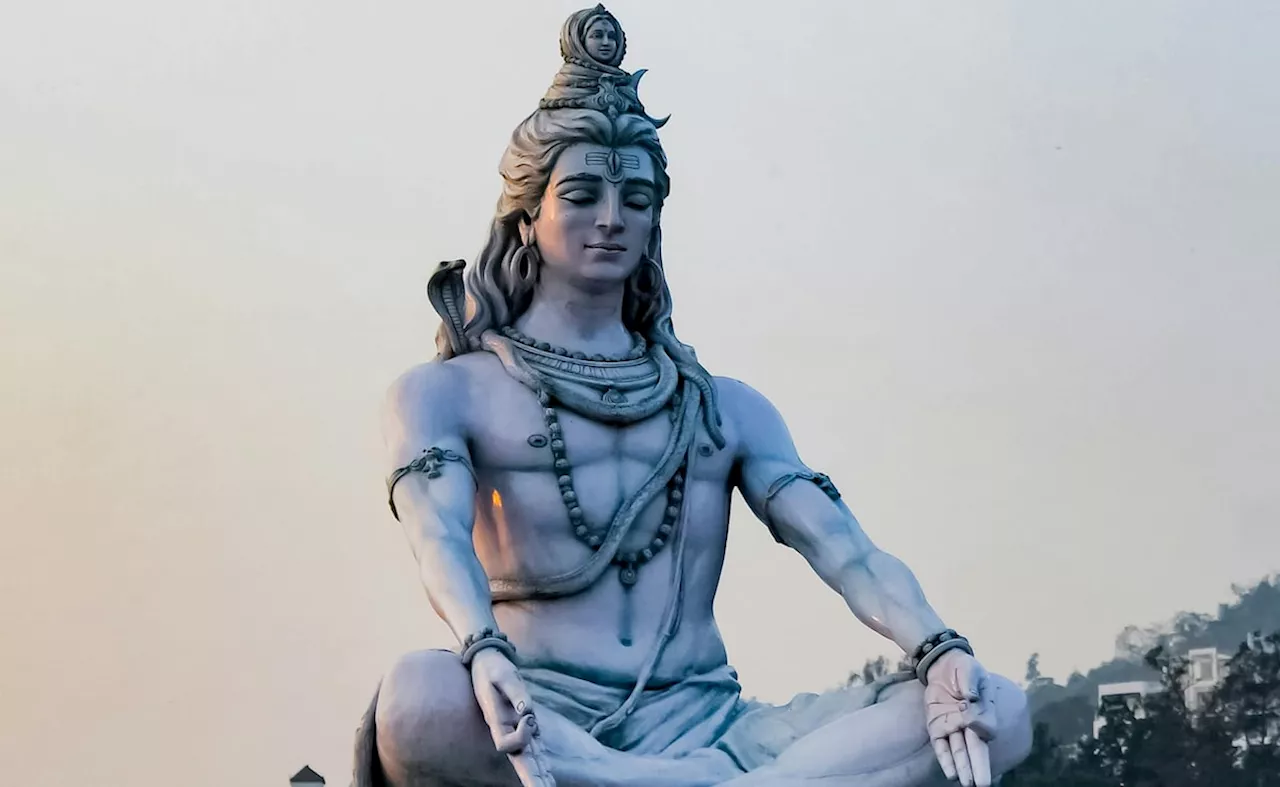 मान्यता है प्रदोष व्रत में इस स्तोत्र का पाठ करने से मिलता है भगवान शिव और माता पार्वती का आशीर्वाद