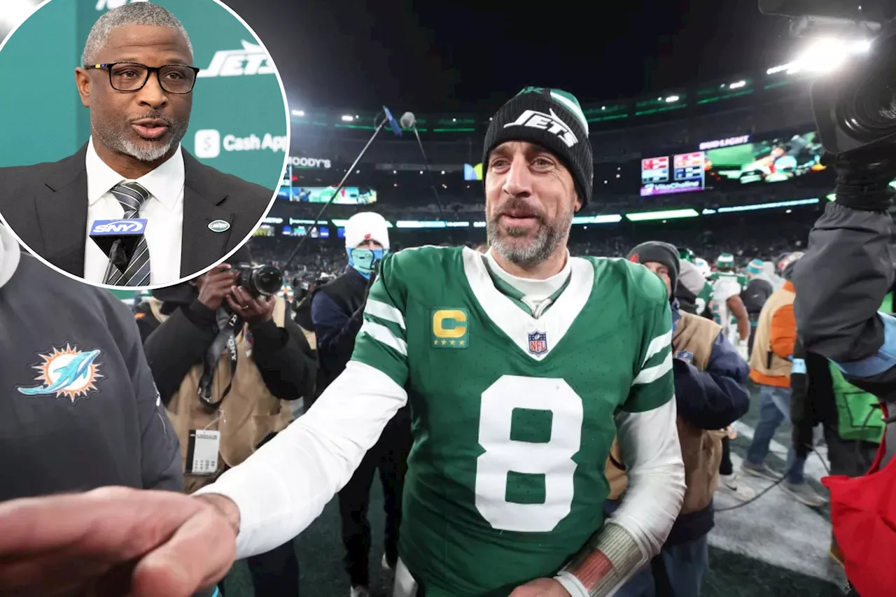 Jets tell Aaron Rodgers they're moving on from QB in face-to-face meeting