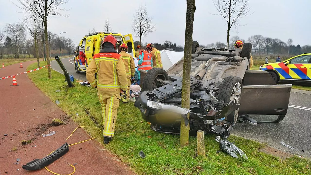 112-nieuws: stroomstoring in Asten • auto over de kop