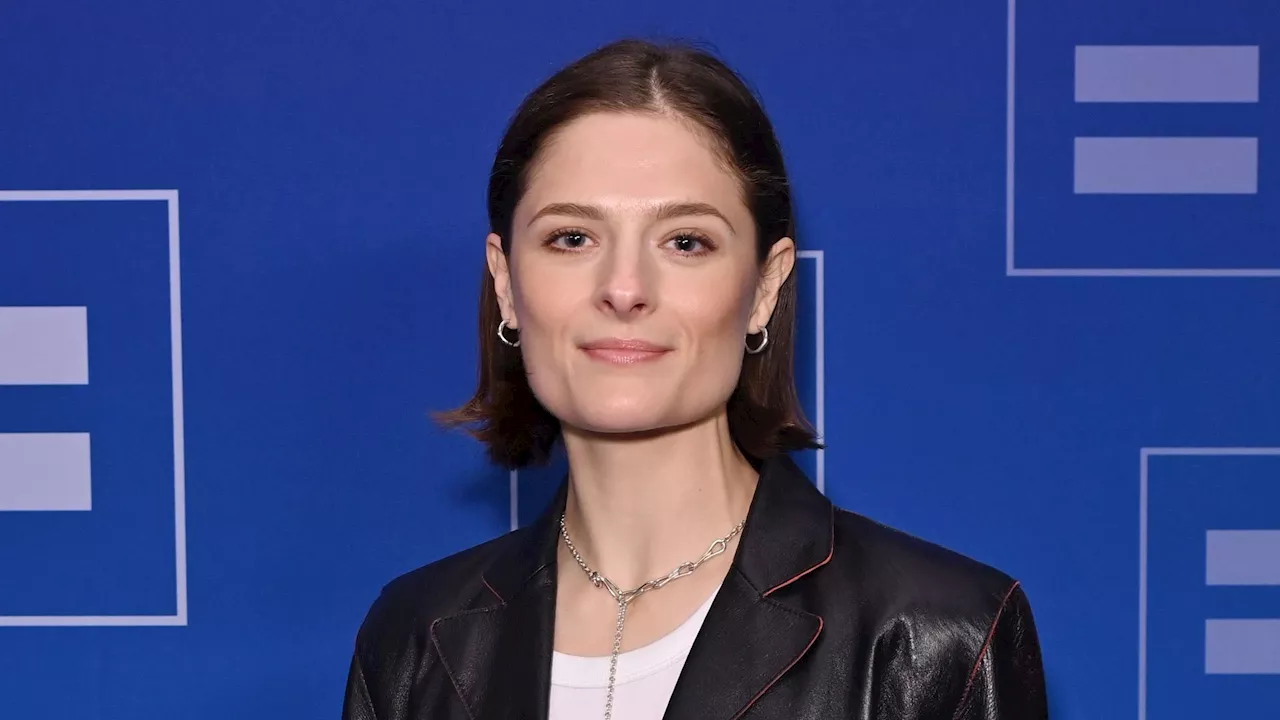 Louisa Jacobson Gummer kommt als offen lesbisch aus: Schauspielerin spricht über ihre Reise zur Authentizität