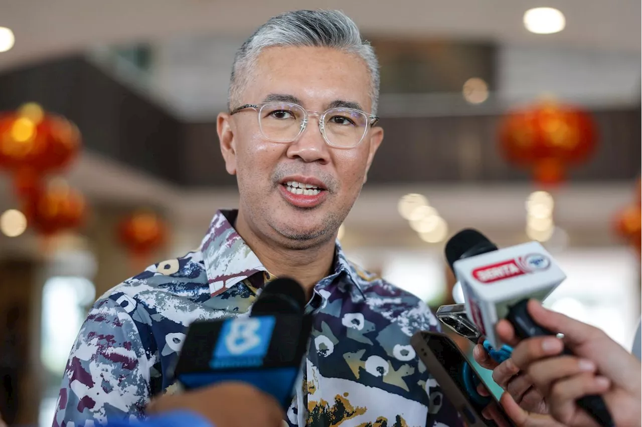 Tengku Zafrul to discuss with Umno president before making membership decision