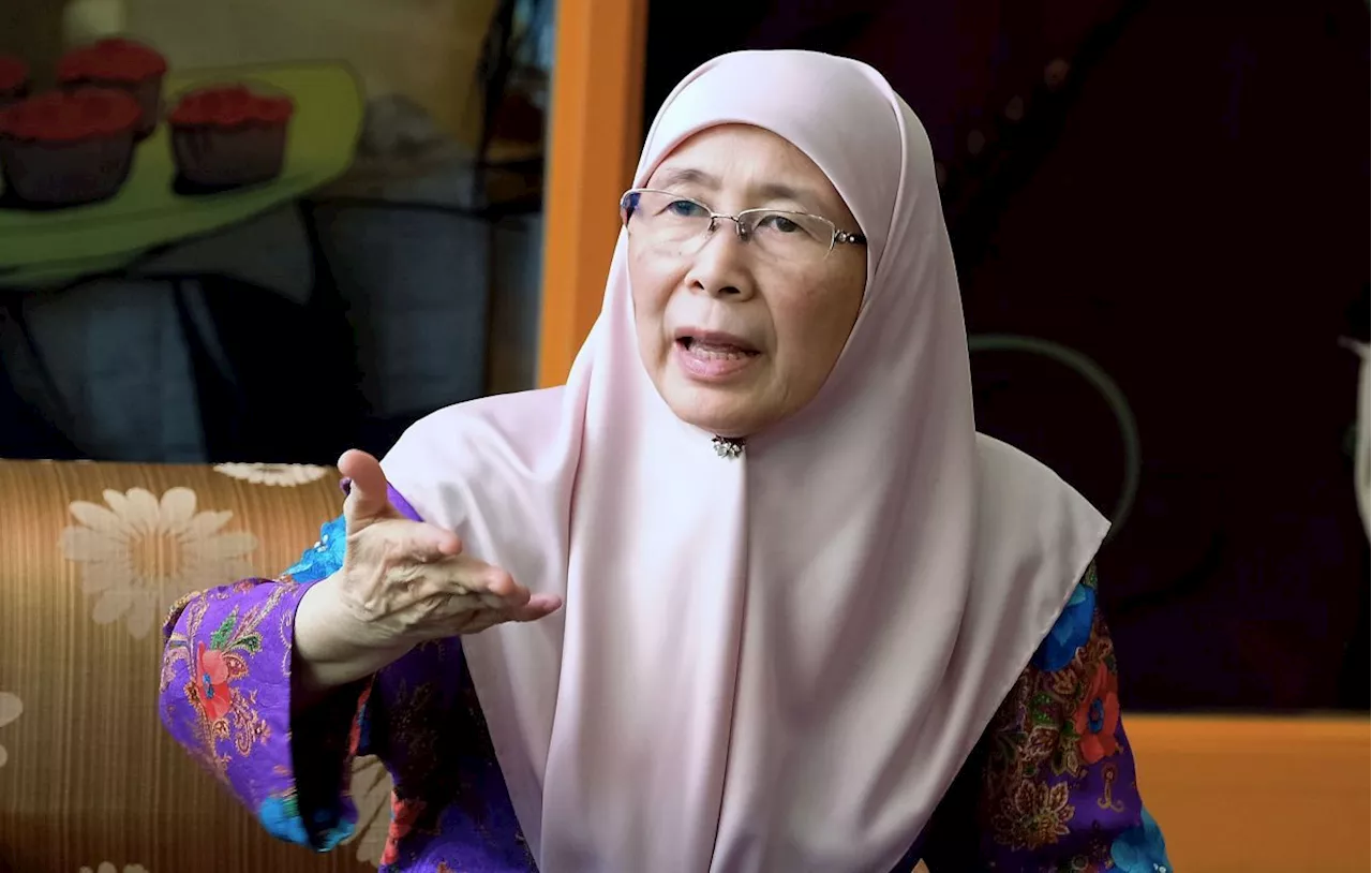 Wan Azizah Urges Rejection of Racial Discord