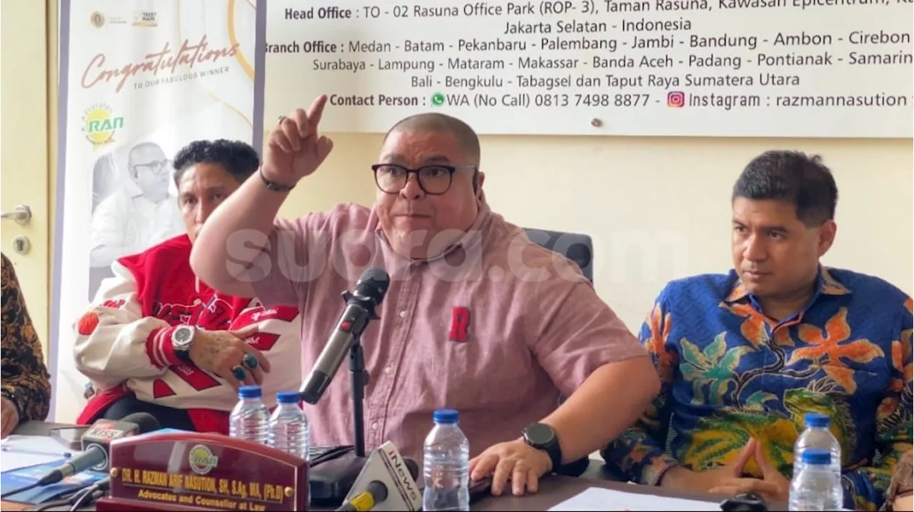 Gelang Ajaib Razman Nasution saat Gebrak Meja Jadi Perbincangan