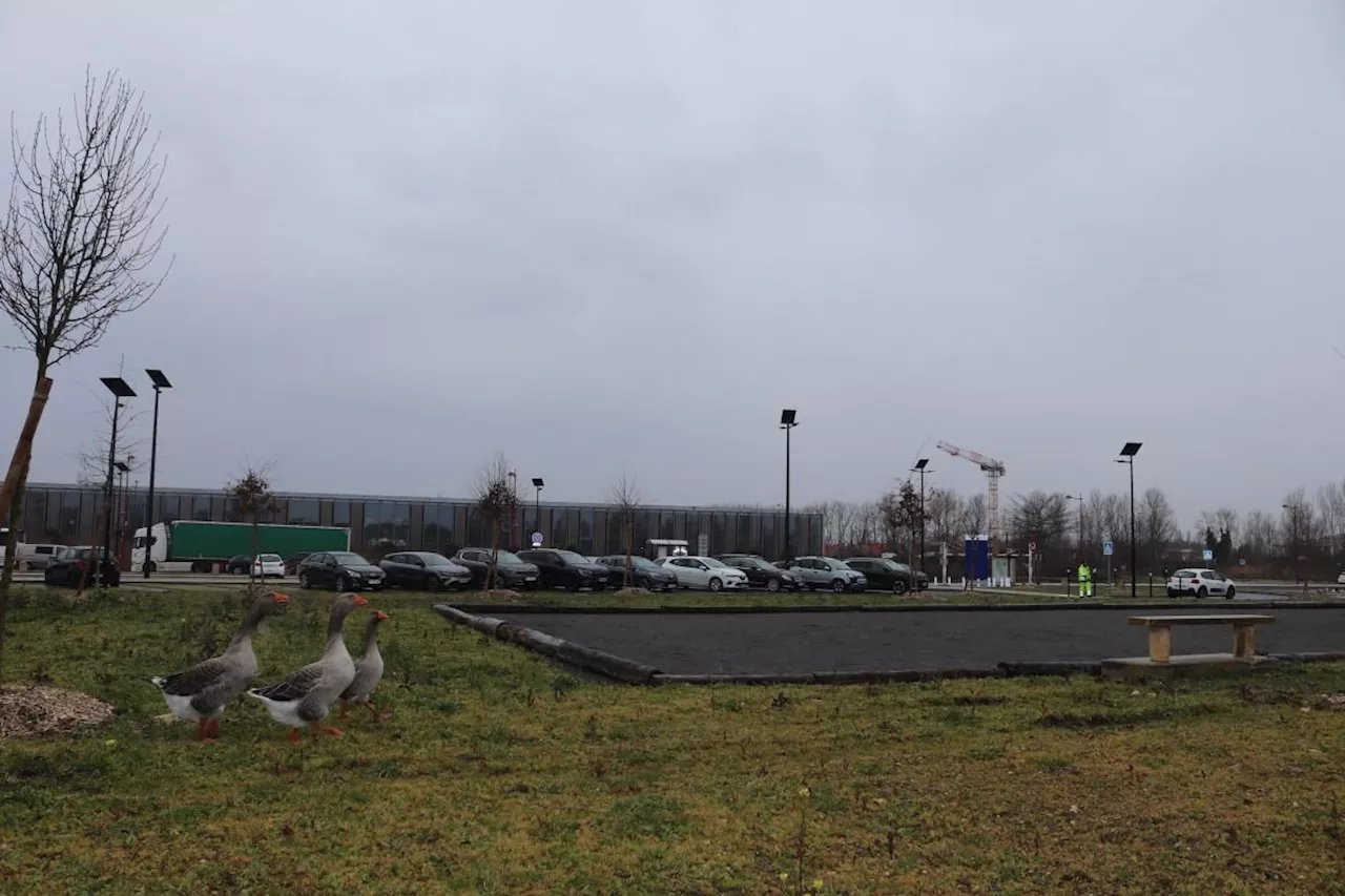 À Saint-Vincent-de-Paul, Vinci autoroutes met en service sa 60e aire de covoiturage