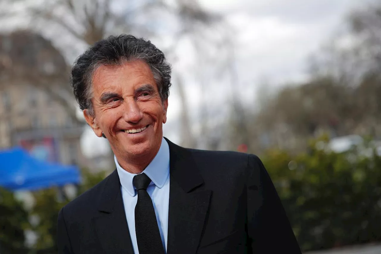 Jack Lang : bousculé lors d’un rassemblement contre la pédocriminalité puis brièvement hospitalisé, l’ex-ministre porte plainte