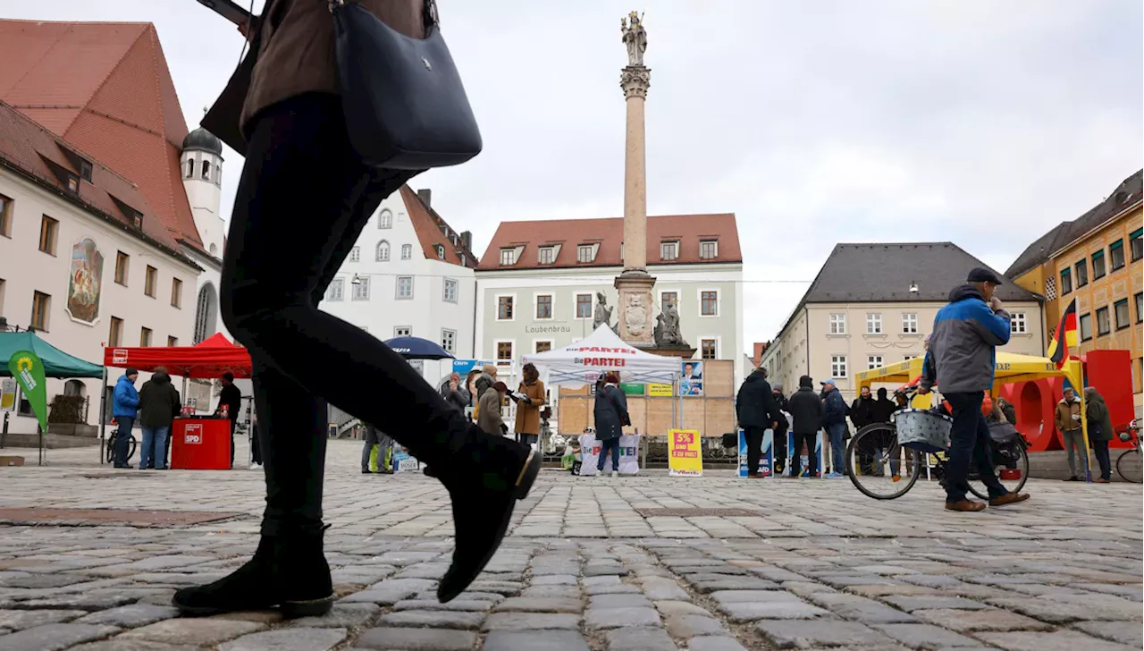 Angriff auf Juso-Infostand in Freising: Mehrere Verletzte