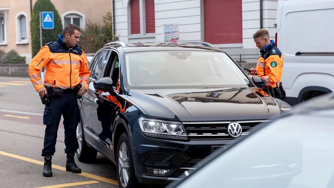 Zu schnell unterwegs, fahrunfähig oder ohne Ausweis: Mehrere fehlbare Verkehrsteilnehmer im Kanton St.Gallen angehalten