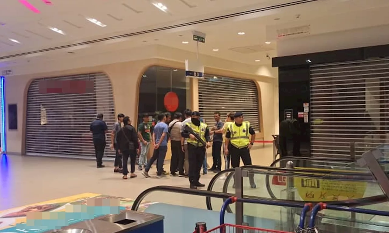 Cleaner Shot at Shopping Mall in Setia Alam