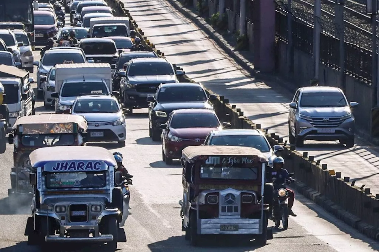 PNP Chief Marbil Defends Bus Lane Violation, Citing 'Emergency Meeting'