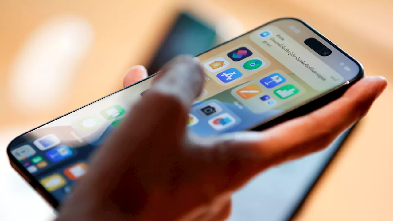 L'IA di Apple richiede più tempo, 'nuovo' Siri nel 2026