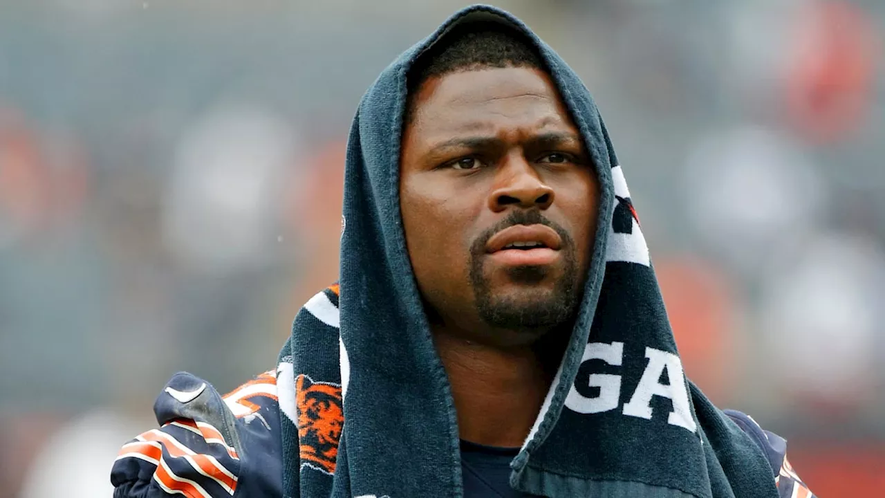 Chicago Bears fans largely agree on whether to pursue Khalil Mack in NFL free agency